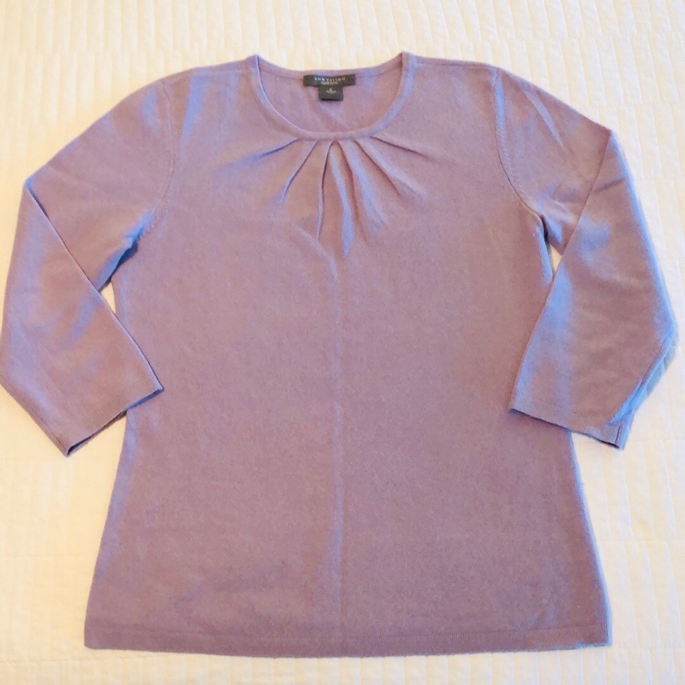 Ann Taylor CASHMERE jewel-neck sweater Medium
